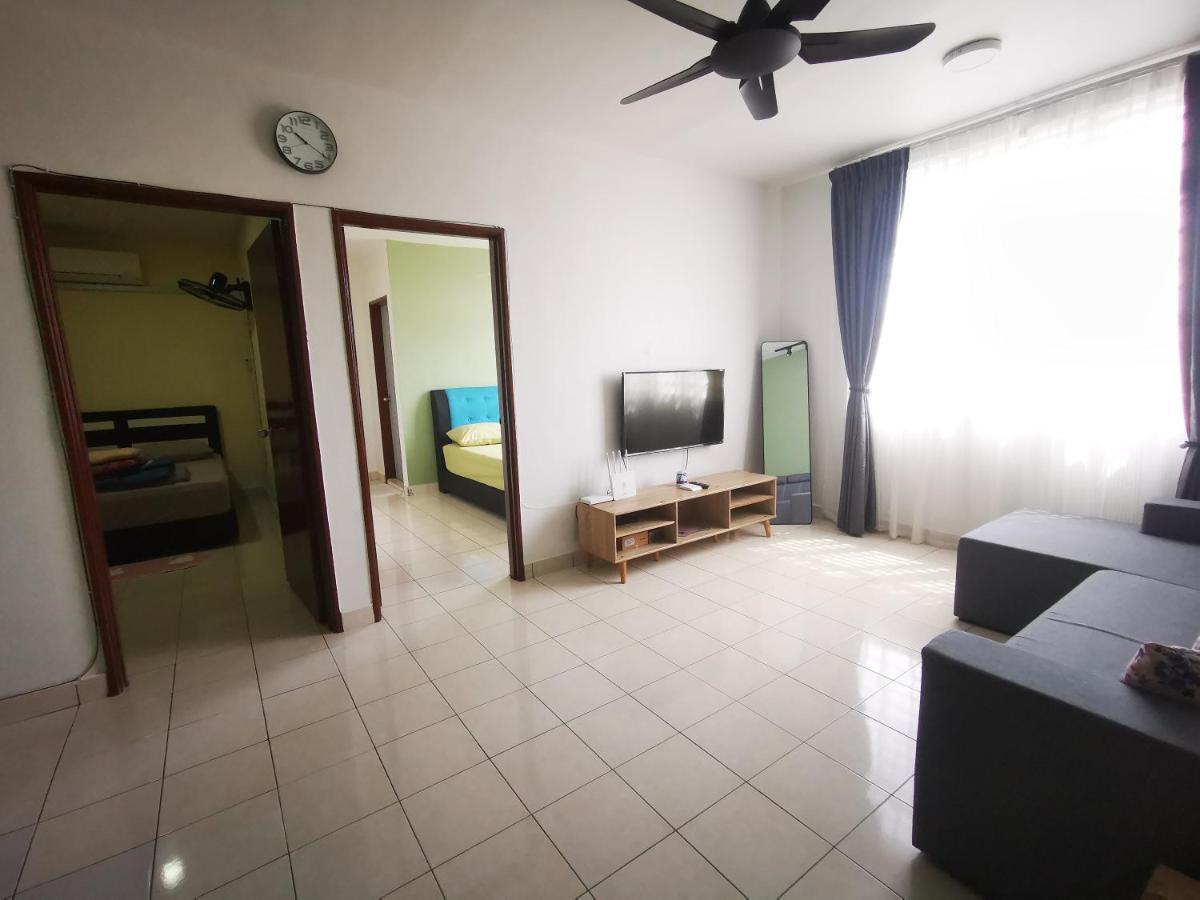 Putatan Platinum Apartment With Pool Kota Kinabalu Luaran gambar