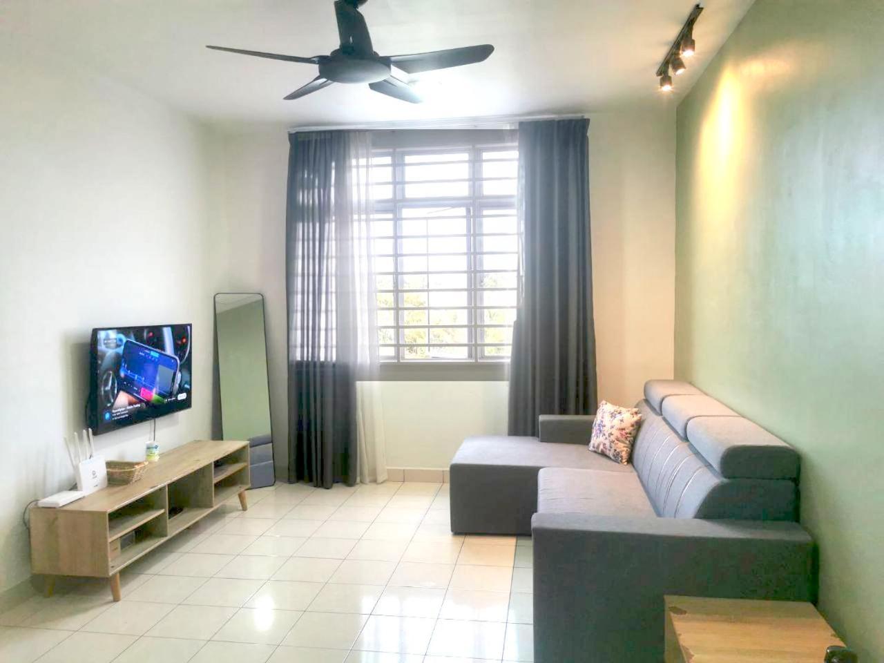 Putatan Platinum Apartment With Pool Kota Kinabalu Luaran gambar