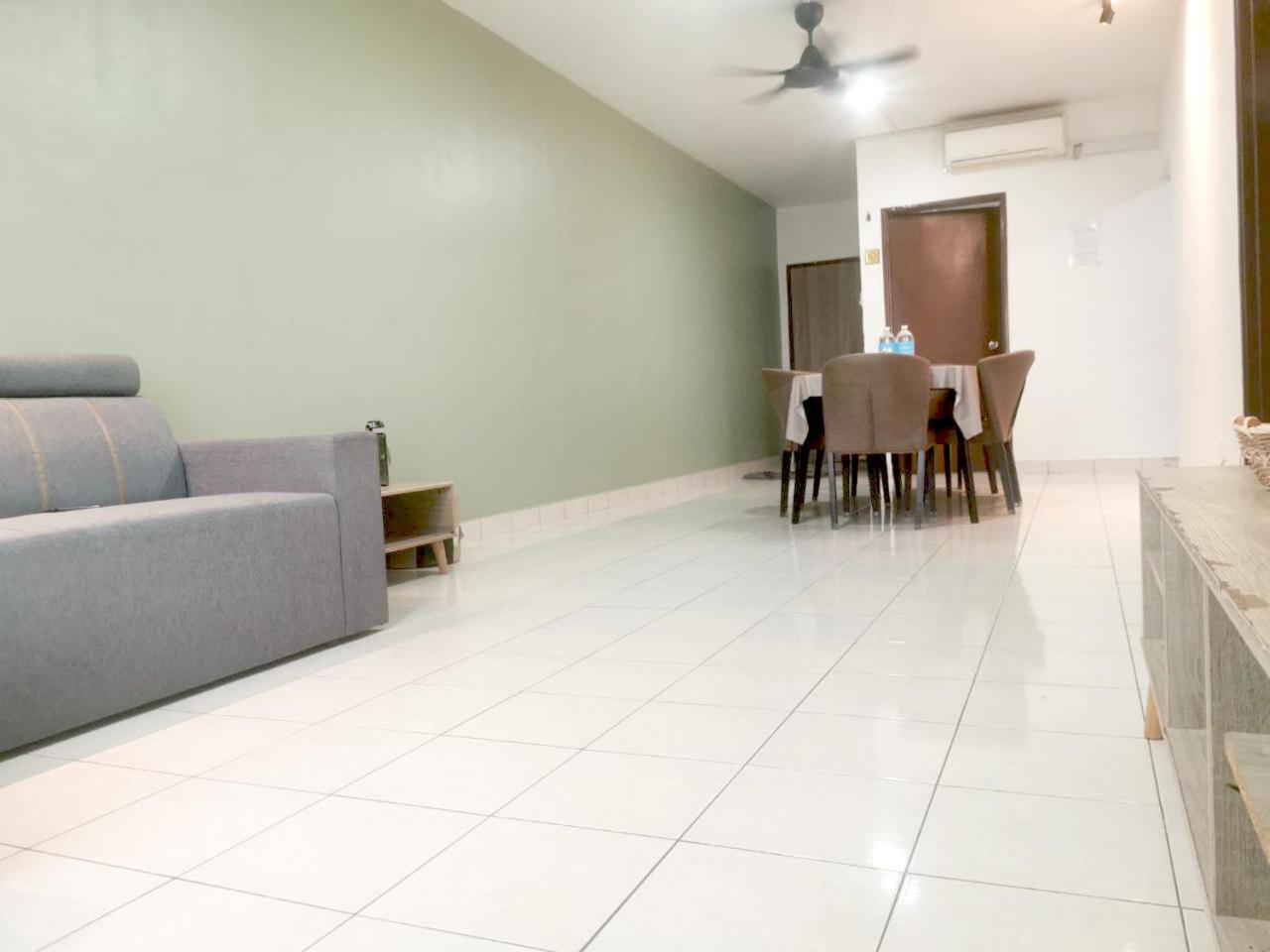 Putatan Platinum Apartment With Pool Kota Kinabalu Luaran gambar